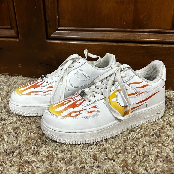 Nike Air Force 1 Women’s Size 7.5 Custom Flame Preowned 315115-112 - Picture 1 of 10